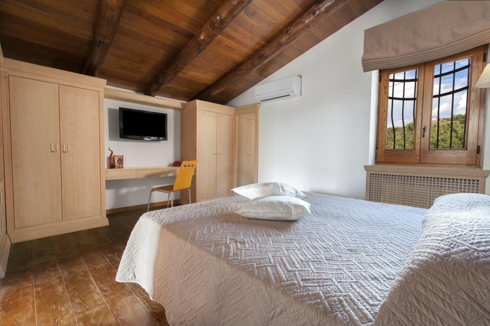 Villa Rusella With Terrace & Breathless Sea Views 马萨鲁布朗斯 外观 照片